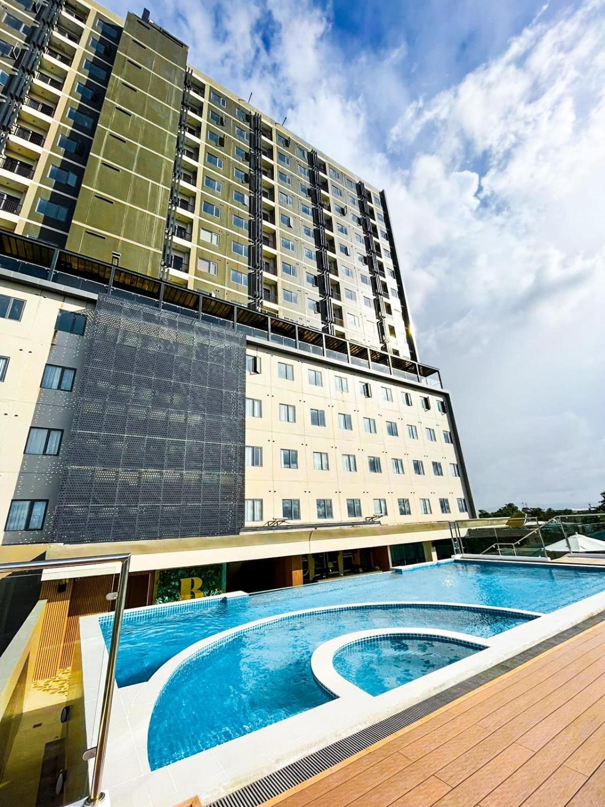 Uma Hotel And Residences 纳加 外观 照片